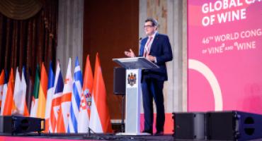 John Barker, OIV DG at the 46 World Congress of Vine and Wine opening ceremony